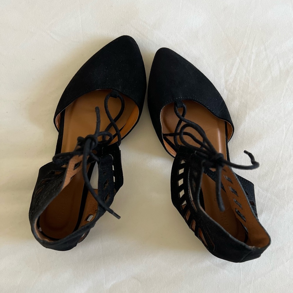 Women’s Flat Shoes